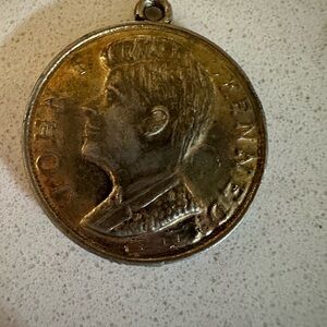 Vintage John F Kennedy JFK Silver Tone Famous‎ Speech Medallion Pendant